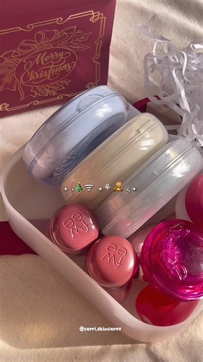 @carri.skincaree on Instagram: "ITS TIMEEEEEEEEEE ★ ˓ ֢ 𖥦 tiktok: carri.skincaree instagram: carri.skincaree #kbeauty #makeup #kbeautyaddict #fweerosetint #christmas #merrychristmas #beautybloggers #fweemakeup #fweebesties #lipstick #organize #puddingpot #wonyoung #picky #softgirlaesthetic #unboxing #oliveyoung #yesstyle #carriskincaree #엠오티디 #todaymakeup #퓌 #데이지크 #에이오유 #홀리카홀리카 #웨메 #컬러그램 #コスメオタク"