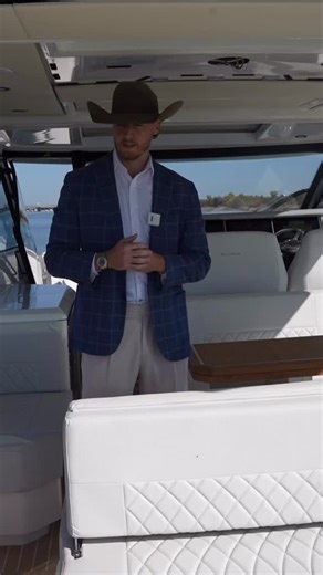 What are your favorite features on the Saxdor 400 GTO? | MarineMax Dallas