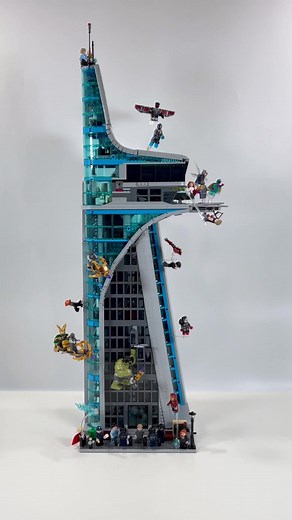 Building the LEGO Marvel Avengers Tower