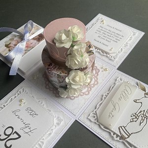 Carte de mariage personnalisée dans une boîte à explosion : cadeau souvenir fait main - Etsy France