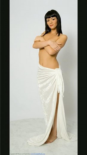 360° Pose Reference – Mandy310C