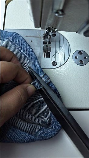 ✅️Easy Technique for Hemming Super-Thick Denim Without Breaking Needles #shorts #shortsfeed #diy