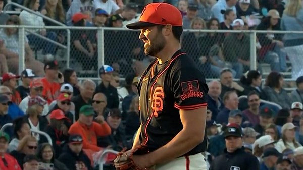 Robbie Ray's two strikeouts | 03/18/2025