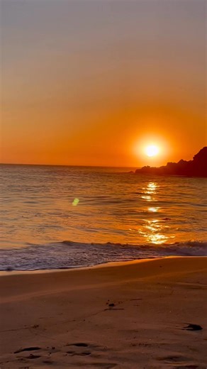 California, The Golden State, Sunset colors are golden too here!! . . . . . . . #california #CAliving #californiadreaming #sunsetvibes #sunset #sunsetphotography #mothernature #goldenhour #bigsur #iphone Visit California Mother Nature Nature | I3