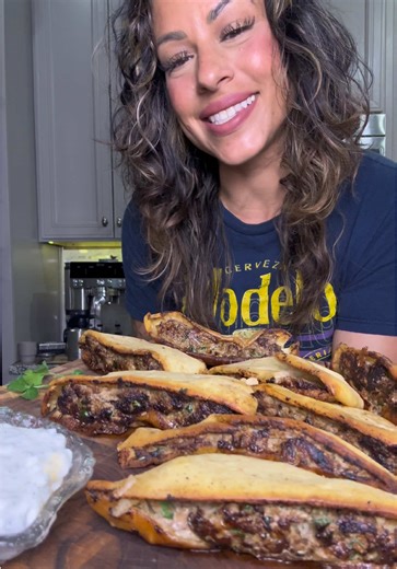 Crispy Dill Arayes with Pickle Yogurt These crispy stuffed pitas are packed with seasoned beef and turkey, seared until crusty, then finished in the oven. Fresh dill, parsley, and a splash of pickle juice give them a bright, tangy twist. Meat Filling \t•\t1 lb ground beef \t•\t1 lb ground turkey \t•\t1 medium onion, grated \t•\t1 tbsp smoked paprika \t•\t1 tbsp cumin \t•\t2 tsp salt \t•\t2 tsp black pepper \t•\t¼ cup chopped parsley \t•\tabout 4 tbsp fresh dill, chopped \t•\tsplash of pickle jui