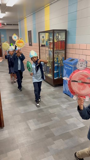 3K views · 66 reactions | Miss Warner’s 2nd graders read Balloons Over Broadway, watched the Macy’s Thanksgiving day parade and made their own parade balloons today.  | Our Lady of Peace Catholic School | Facebook
