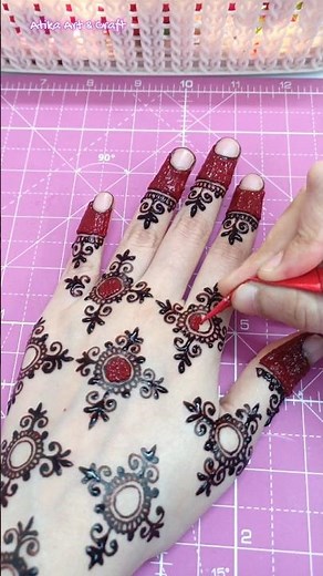 Stylish mehndi design 💕😍 Two Cones Mehndi Art 🤯✨ #shorts #mehndi #mehndidesign #viral