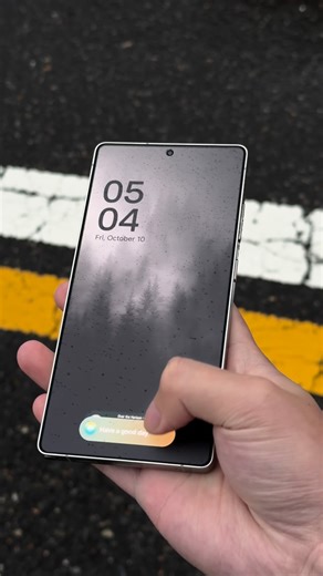 iTheme Design on Instagram: "A launcher built to look high-end but stay minimal — nothing extra, just fluid and clean. Drop a 🔥 if you’d use this setup. #s25ultra #androidsetup #homescreen #minimalsetup #wallpapers #phonecustomization"