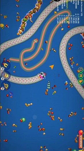CUTEST SNAKE VS ORANGE SNAKE BATTLE ZONE IN THE WORMSZONE.IO GAMEPLAY 😱