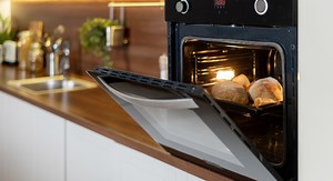 Pourquoi mon four chauffe mal et comment faire pour le réparer facilement ?