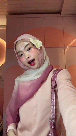 senam pagi guys #sohighschool =D jgn lupa senam