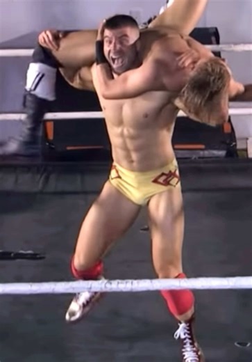 I still don’t know how I pulled this off 🤯 #AbsoluteExcellence #Wrestling #ProWrestling #Crazy #FYP