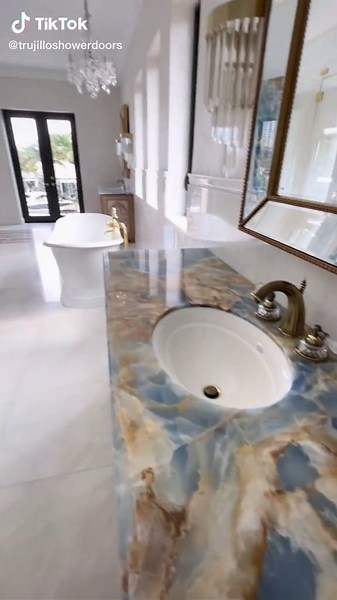 Masterpiece #miami #florida #remodeling #bathroom #glass #shower #home #thebest #MadewithKAContest