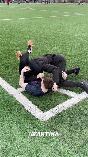 Треугольник из положения Маунт / Triangle Choke from mount position 🔺