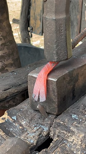 THIS IS WILD! Forging a Goat-Foot Crowbar! 🔥 #usa #news
