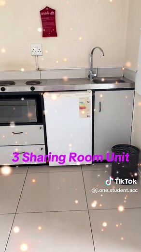 J-One StudentAccommodation ✨ 3 Sharing Room Units ✨ Fully Furnished ✨ WiFi Included ✨ Convenient Transport ✨ Free Laundry Facilities ✨ And Much More... 💰 R500 Cashback after monthly payment 🎓 NSFAS, Bursaries, and Cash Students Welcome 🏫 UJ and Wits Students Invited! **Apply Now:** WhatsApp: 084 252 1491 #StudentAccommodation #UJStudents #WitsStudents #NSFAS #BursaryStudents #AffordableLiving #FullyFurnished #WiFiIncluded #TransportIncluded #LaundryFacilities #StudentLife #StudentHousing #Stu