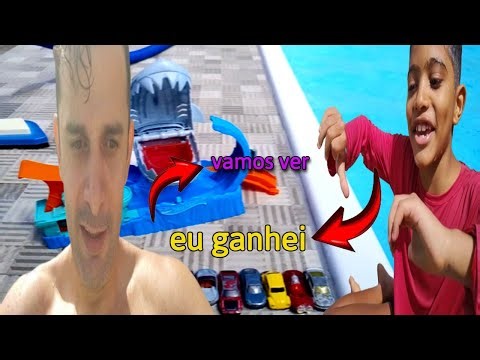 Dia de Piscina com meu filho: Desafio na Pista do Tubarão Hot Wheels!