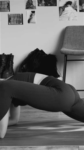 yoga flow ft. my cat #yoga #flow #vinyasa #catyoga