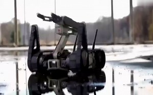 排爆机器人能对爆炸装置或武器实施侦察，转移拆解和销毁