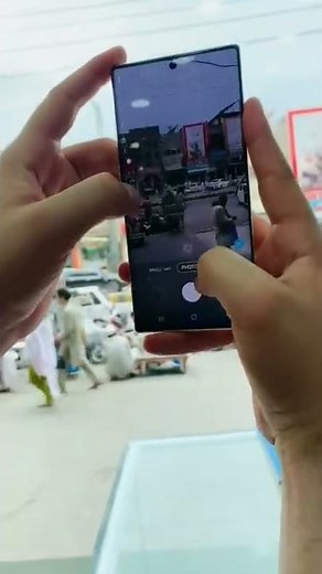 Samsung Galaxy Note 10 plus camera zoom