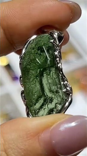 Agate Crystal Gemstone Rocks Worth Thousands 💰 #youtubeshorts #agatehunting #shortfeed