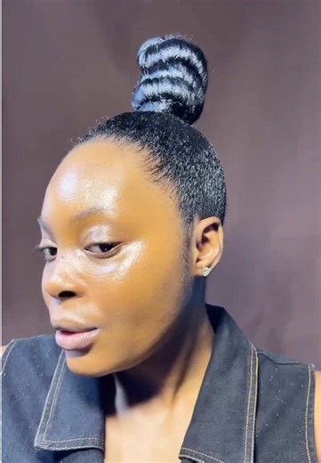 When a foundation gives finish like skin!!!! You can’t get a better slay without New Paris Cosmetics foundation 💯✅👌🏾 Kindly send us a dm to shop! Cc @pamela_thebeauty_creator WE BEAUTIFY BEAUTY…💕 BEAUTÈ EMBELLISANTÈ..💕 #newpariscosmetics