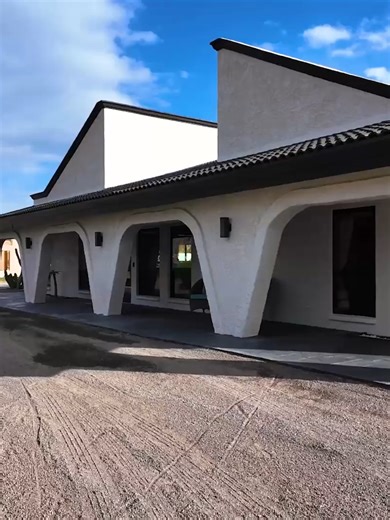 Mid-Century Modern Home in Gilbert with Pool and Workshop