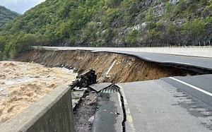 400  roads closed in NC mountains after 2 feet of Helene rain wipes out highways, villages, homes