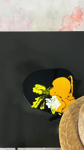 “Naoki” 100x80cm original artwork #painted on canvasMediums: acrylics and waterbone glaze.For all inquiries please contact:info.heliobraystudio@gmail.com#heliobray #heliobraystudio #artwork #art #urban #urbanart #streetart #collector #gallery #arteurbana #comtemporaryart #artedition | HelioBray