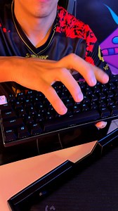 ¡ASMR CON EL TECLADO DE Logitech G ! 😌 Orkiño disfruta del teclado de la nueva línea de #LogitechGPeru. Tanto, que el ASMR suena espectacular 🎧 Etiqueten a los amantes de un buen ASMR 👀 #NosVemosInGame ♾️ #PlayToWin 🎮 #DOTA2 🏆 | Infinity