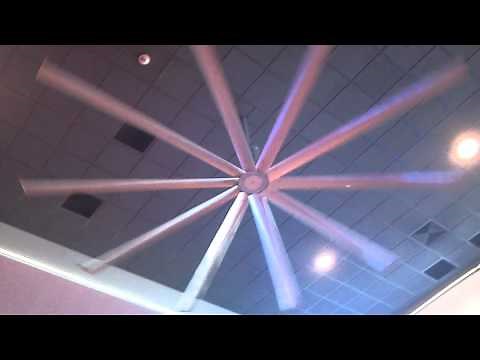 World's largest ceiling fan!!