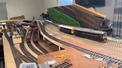 We welcomed a returning visitor to Calvercar Town this morning. A former commission of PRMRP back for a few tweaks and upgrades and no it’s not the 31 | PR Model Railway Products - PRMRP