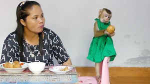 157K views · 5K reactions | [ Traditional Breakfast ] Sara's Very Delicious Eating ( Nom Krouk ) With Mom At The First Timeth | Monkey Daily | Facebook