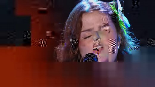 Abi Carter rises to the occasion to deliver a powerful performance at Aulani, A Disney Resort & Spa! 🌺 | American Idol