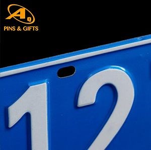 [Hot Item] Different Aluminum License Plate Custom Parades Souvenir Sublimation License Blank Number License Make Your Own Logo Car Frame