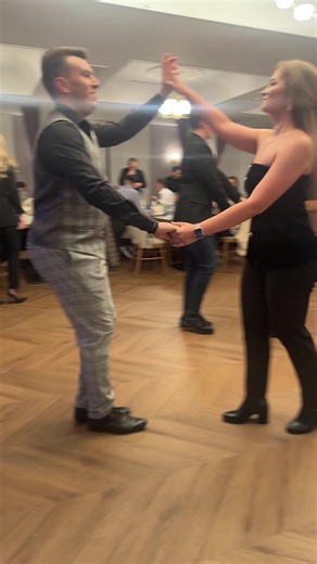 Petreceri Bănățene: Muzică Autentică la Restaurant Nora