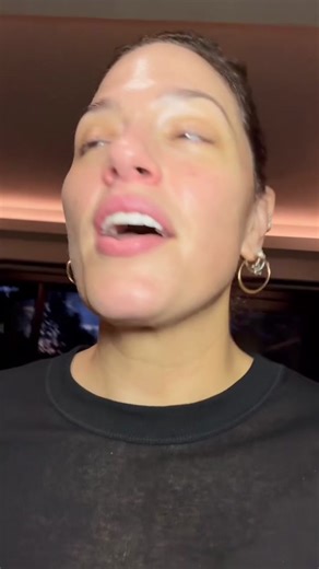 Ashley Graham Launches Exciting New Newsletter!