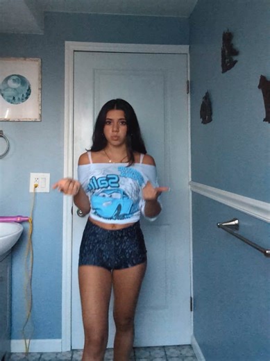 I just wanna talk #fit #fyp #brunette #tan #clubvolleyball | Volleyball