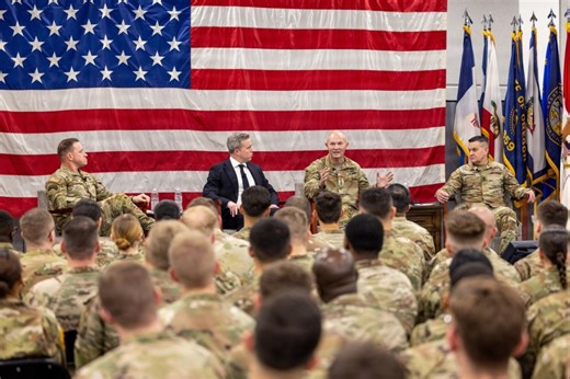 Army senior leaders highlight transformation initiatives, Soldier readiness during town hall at Fort Drum