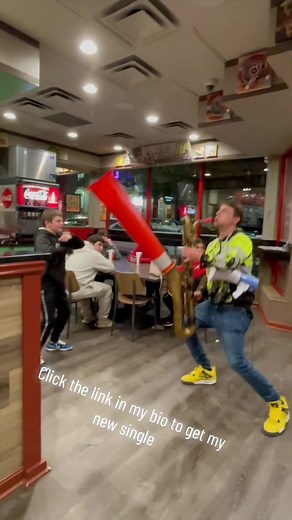 Traffic Cone Sax Man strikes at a Pizza place 🍕🎷🚧 I got a better mic for more bass! Bump it on your subs! #sax #prank #party