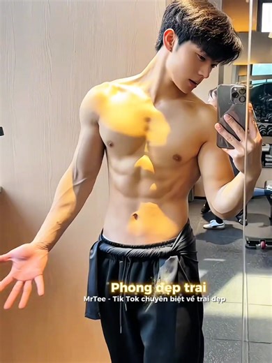 Tổng kết 2025: Sở hữu body 6 múi và nét đẹp trai
