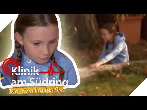 Lea (8) pinkelt nur noch im Garten: Wieso will sie nicht auf´s Klo? | Die Familienhelfer | SAT.1