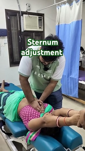 sternum adjustment for chest pain #chiropratic #backpainrelief #pain