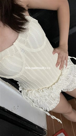 Pretty One-Piece Swimsuit for Beachwear