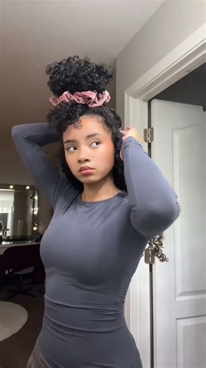 Go-to Curly Hair extensions ponytail tutorial ❤️