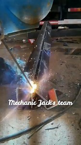 979K views · 5.2K reactions | Modification of truck's bed by welding process #mechanic #mechanicjack #modification #trucks #welding #craftsmanship | Mechanic Jack's team | Facebook