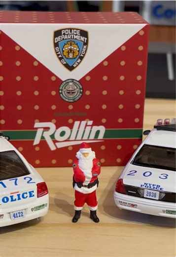 Diecast NYPD Sheriff Santa Claus Figure Review