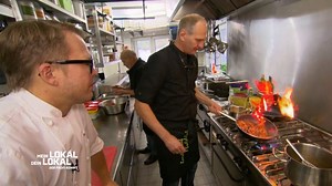 Der Landgasthof Pfalzblick bietet nicht nur beste Speisen, sondern auch eine überragende Aussicht. Kann Inhaber und Koch Erich seine Mitstreiter damit übertrumpfen? „Mein Lokal, Dein Lokal“ mit Mario Kotaska - montags bis freitags um 17:55 Uhr bei Kabel Eins. | Mein Lokal, Dein Lokal