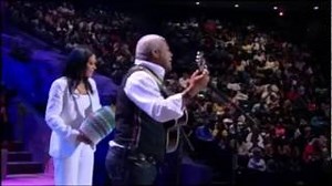 Lakewood Church Worship - Falling in Love with Jesus feat. Jonathan Butler and Sheila E Chords - ChordU