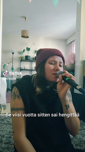 Yö - Joutsenlaulu #singing #suomitiktok #fyp